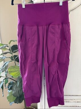 LULULEMON Plum Purple Legging Pants Pockets Workout Yoga Running Womens Size 6